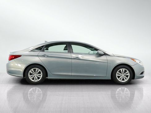 Used 2011 Hyundai Sonata GLS FWD image 6