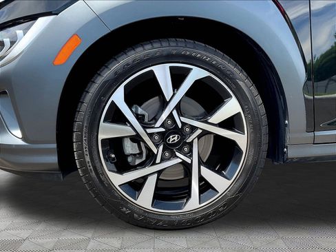 Used 2023 Hyundai Kona Limited AWD/4WD image 34