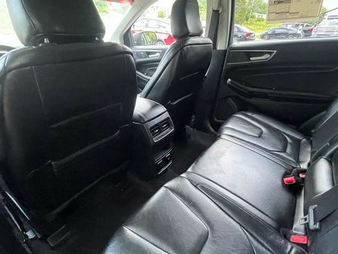 Used 2020 Ford Edge Titanium AWD/4WD image 22