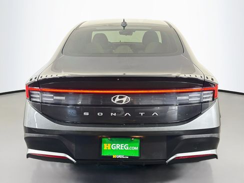 Used 2025 Hyundai Sonata SE FWD image 8