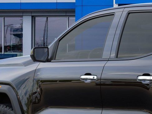 New 2026 GMC Canyon Denali w/ LPO, Denali Black Edition AWD/4WD image 15