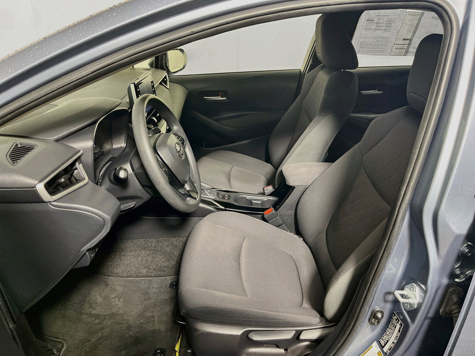 Used 2021 Toyota Corolla LE FWD image 14