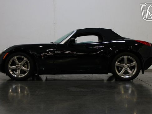 Used 2006 Pontiac Solstice Convertible w/ Premium Package image 31