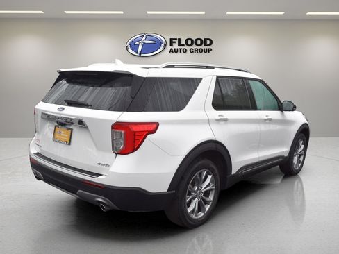 Certified 2023 Ford Explorer Limited w/ Equipment Group 301A AWD/4WD image 4