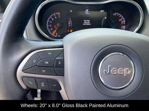 Used 2019 Jeep Grand Cherokee Laredo image 33