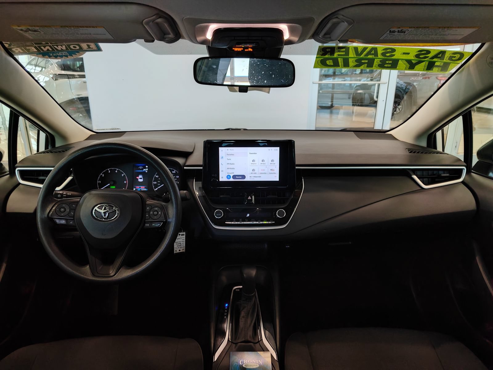 Used 2025 Toyota Corolla LE FWD image 26