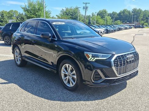 Used 2021 Audi Q3 2.0T Premium Plus w/ Premium Plus Package AWD/4WD image 3