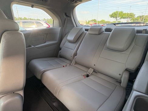 Used 2016 Honda Odyssey EX-L image 24
