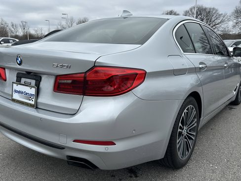 Used 2017 BMW 540i xDrive image 10