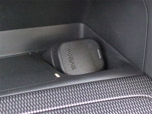 Used 2025 MAZDA CX-70 3.3 Turbo S w/ Premium Package image 27