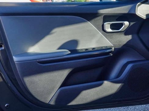 Certified 2025 Kia K4 LXS image 19