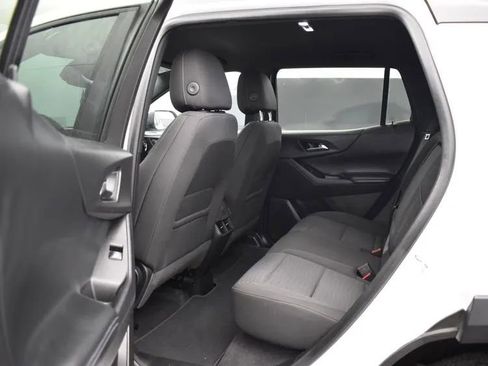 Used 2025 Chevrolet Equinox LT image 15