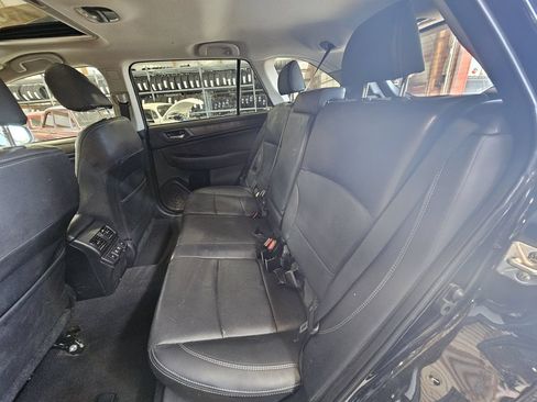 Used 2019 Subaru Outback 2.5i Limited AWD/4WD image 12