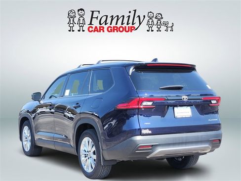 New 2026 Toyota Grand Highlander Platinum image 3