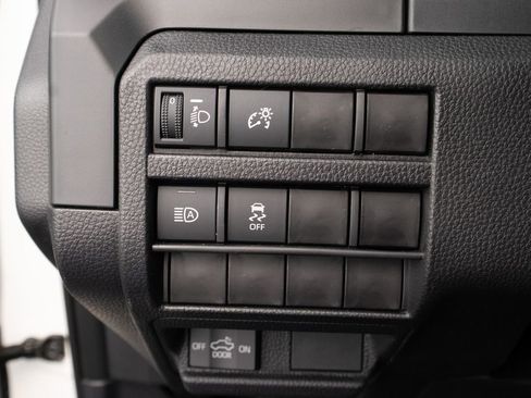 Used 2025 Toyota Tacoma SR image 20