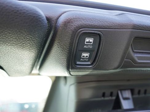 Certified 2025 Jeep Wrangler Unlimited Sahara w/ Safety Group image 25