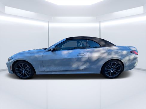 Used 2025 BMW 430i Convertible w/ Premium Package image 9