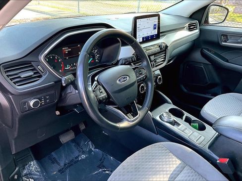 Used 2022 Ford Escape SE w/ SE Sport Appearance Package FWD image 13