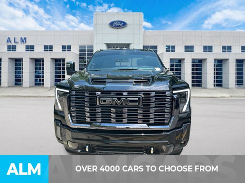 Used 2024 GMC Sierra 2500 Denali Ultimate AWD/4WD image 2