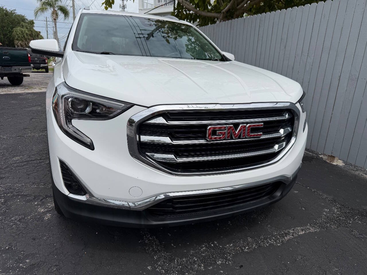 Used 2021 GMC Terrain SLT FWD image 4