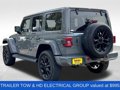 Used 2022 Jeep Wrangler Unlimited Sahara image 13