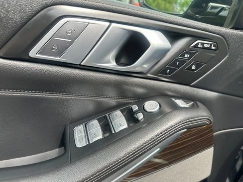 Used 2020 BMW X7 xDrive40i w/ Executive Package AWD/4WD image 17