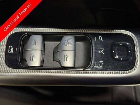 Used 2024 Mercedes-Benz GLC 300 4MATIC image 8