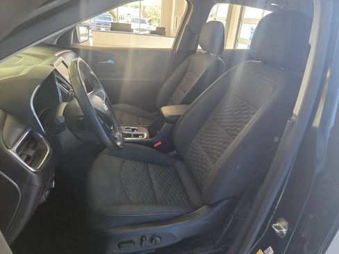Used 2020 Chevrolet Equinox LT w/ Driver Convenience Package FWD image 16