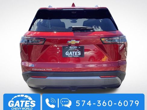 Used 2025 Chevrolet Equinox LT w/ Convenience Package II AWD/4WD image 8