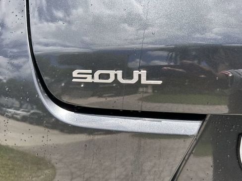 Used 2024 Kia Soul LX w/ Option Group 015 FWD image 39