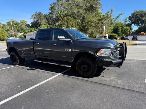 Used 2017 RAM 3500 Tradesman w/ Chrome Appearance Group image 52