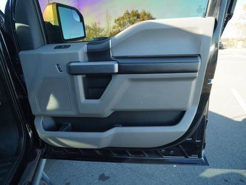 Used 2019 Ford F150 XLT image 19