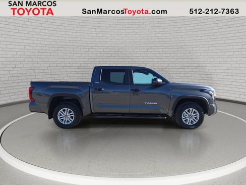 Used 2026 Toyota Tundra SR5 w/ SR5 Convenience Package AWD/4WD image 5
