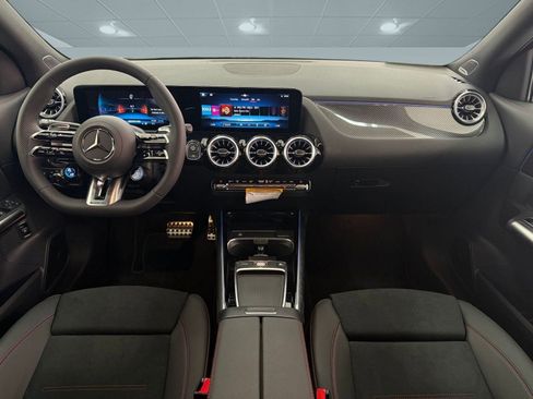 New 2026 Mercedes-Benz GLA 35 AMG 4MATIC image 14