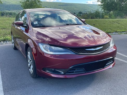 Used 2015 Chrysler 200 S w/ Navigation & Sound Group I FWD image 1