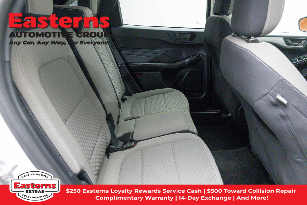Used 2022 Ford Escape SE FWD image 24