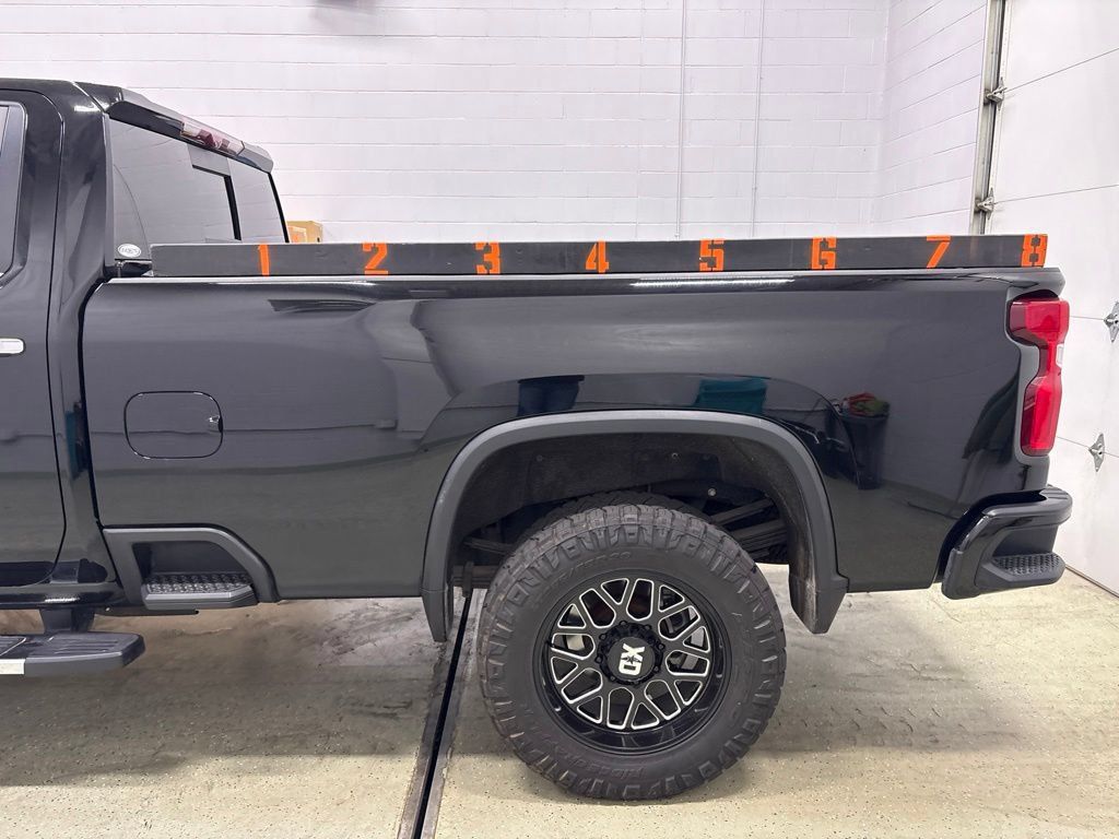Used 2020 Chevrolet Silverado 3500 High Country AWD/4WD image 13