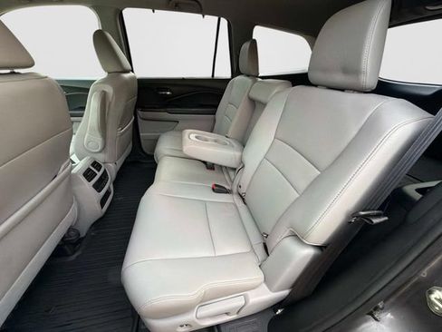 Used 2019 Honda Pilot EX-L image 17