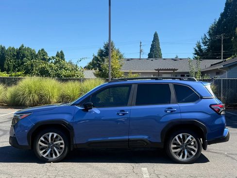 Used 2025 Subaru Forester Touring w/ Protection Package (1PH) AWD/4WD image 2