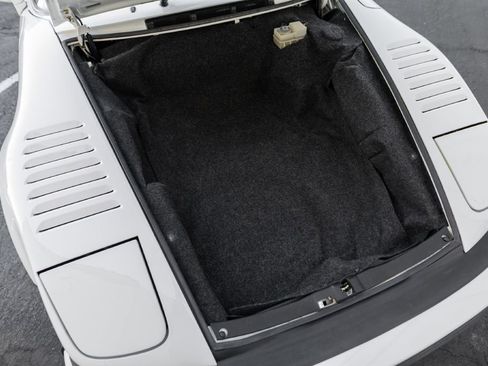 Used 1989 Porsche 911 Turbo image 39