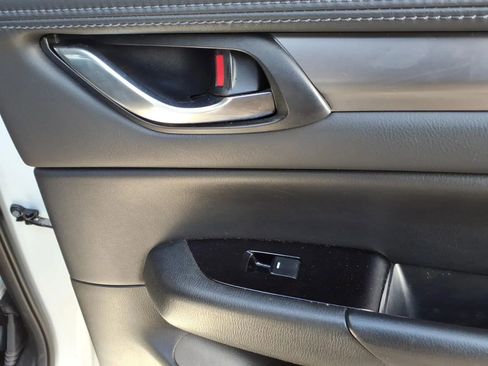 Used 2019 MAZDA CX-5 Touring image 14