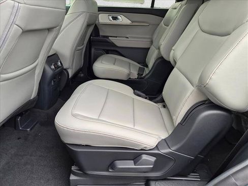 New 2026 Ford Explorer Active w/ Active Comfort Package RWD image 14
