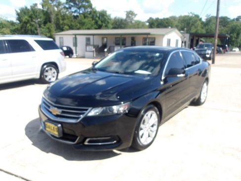 Used 2019 Chevrolet Impala LT FWD image 2
