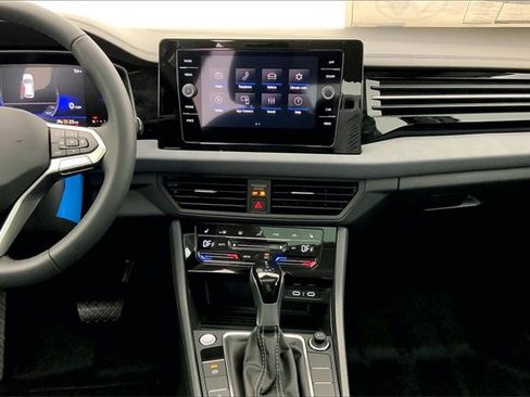 New 2026 Volkswagen Jetta SE image 8