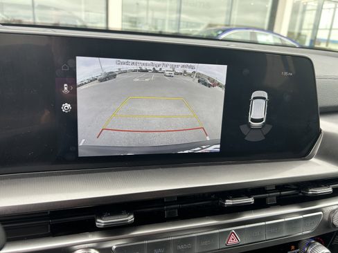 Used 2025 Kia Telluride S AWD/4WD image 30