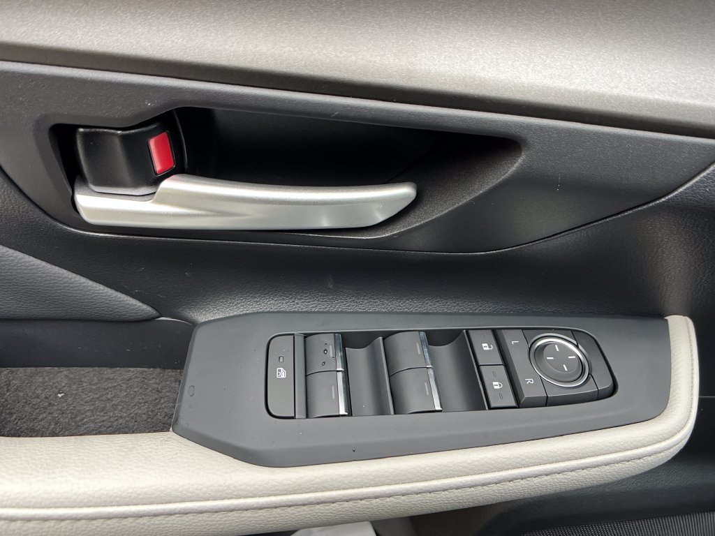 New 2026 Toyota Grand Highlander XLE FWD image 12