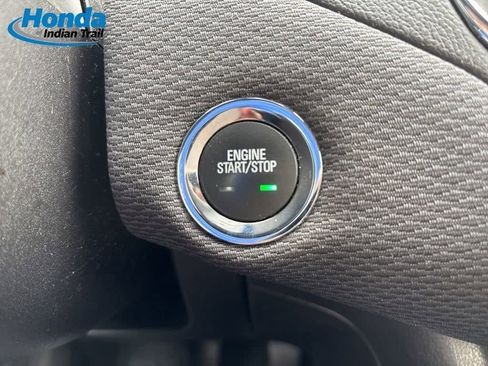 Used 2018 Chevrolet Cruze LT w/ Convenience Package image 26