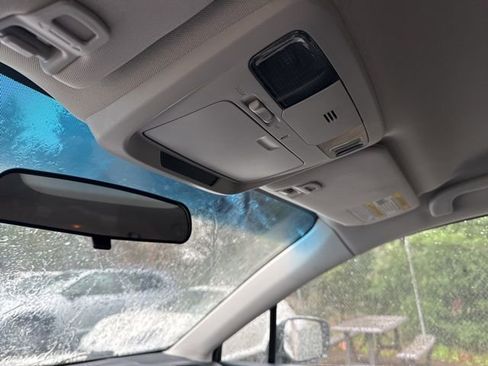 Used 2015 Subaru Outback 2.5i Premium image 25