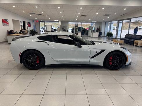 Used 2019 Chevrolet Corvette Z51 2LT image 6