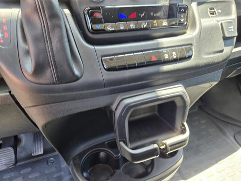 Used 2023 RAM ProMaster 2500 FWD image 24